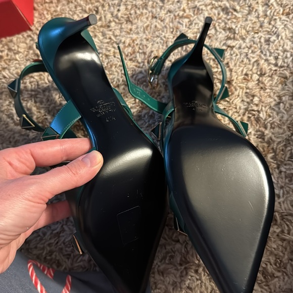 Valentino Garavani green roman studs 80 - Picture 7 of 9